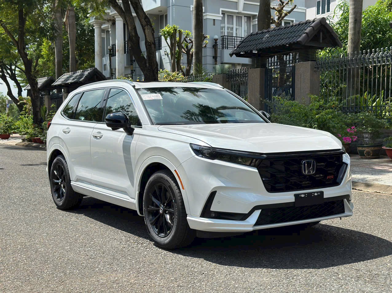 Honda CR-V RS e:HEV 2025 Màu Trắng – Giao Ngay Trước Tháng 7 Âm